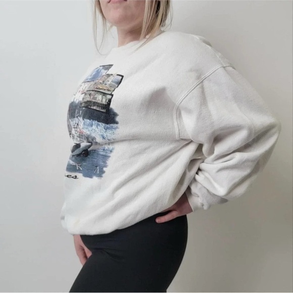 Vintage Alaska Cruises Sweatshirt - Picture 9 of 10